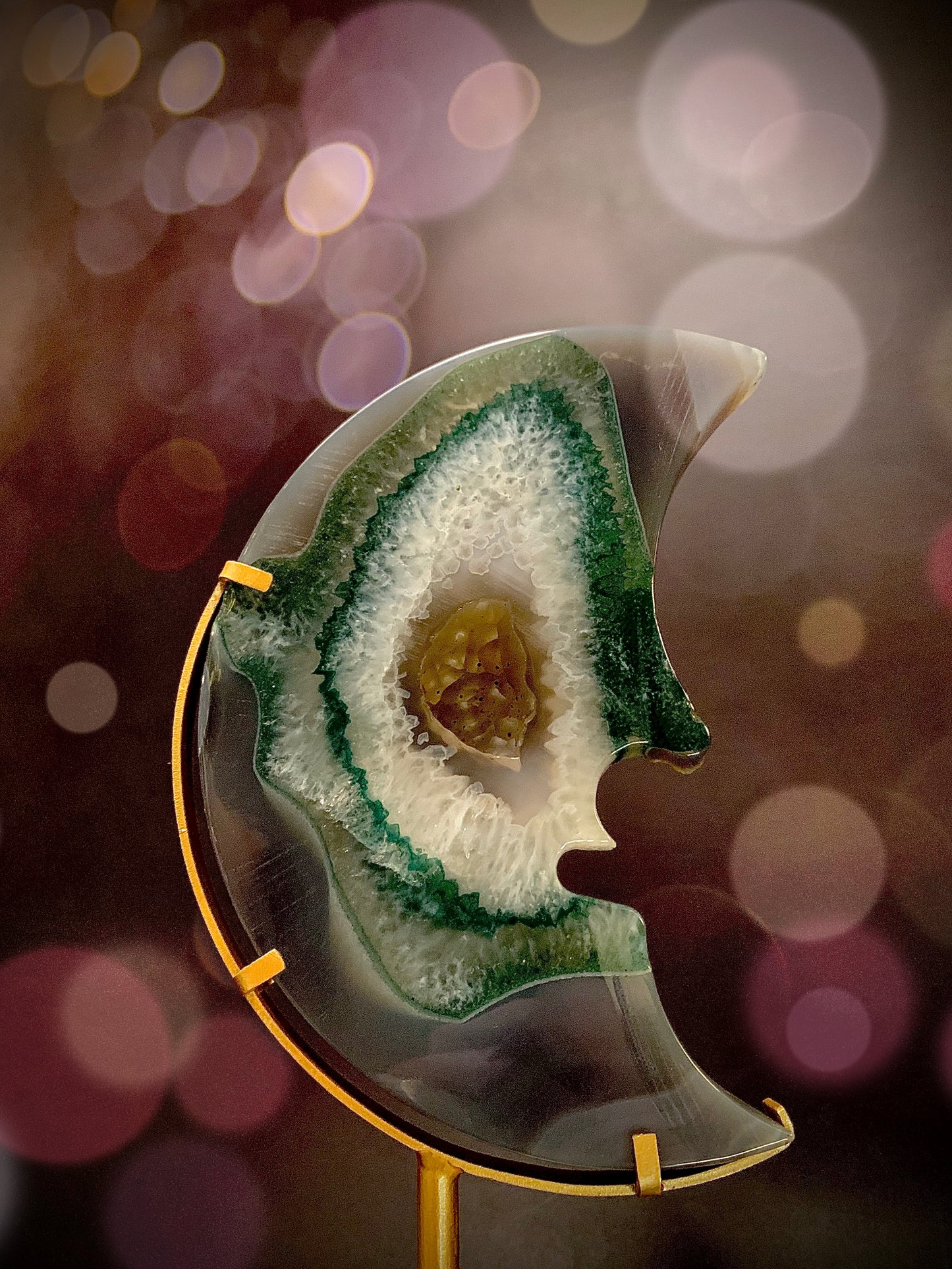 Agate Moon Carving (Large)