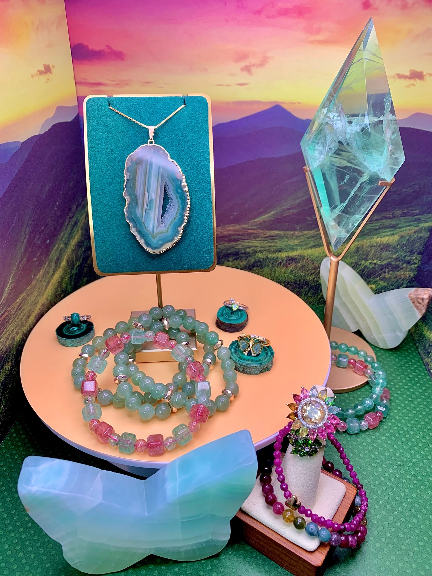 Druzy Agate Slice Pendant with Gold Trim Plating