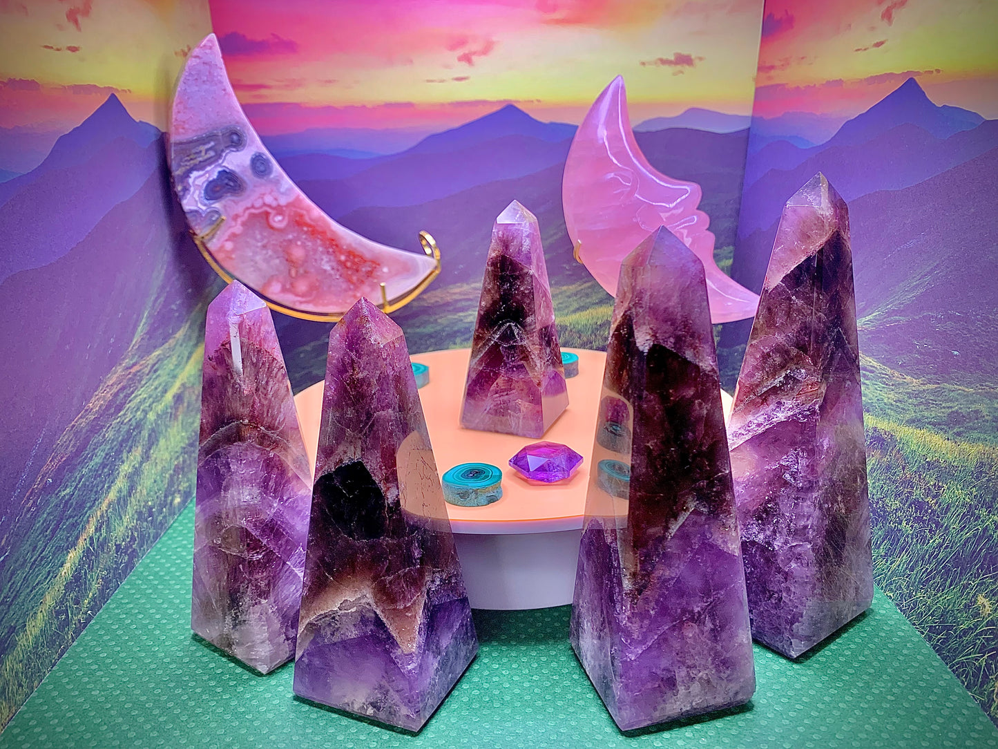 Super7 Obelisk Tower (Smallest)