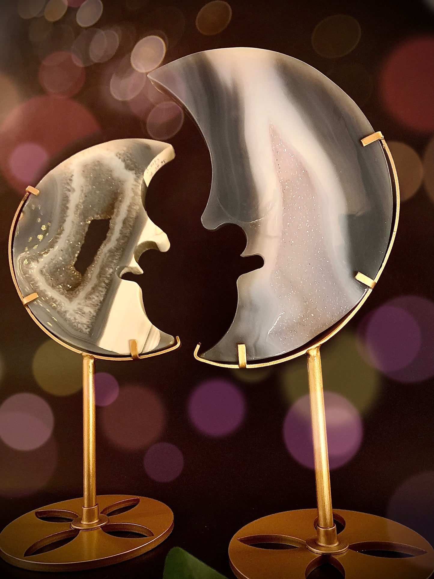 Agate Moon Carving (Large)