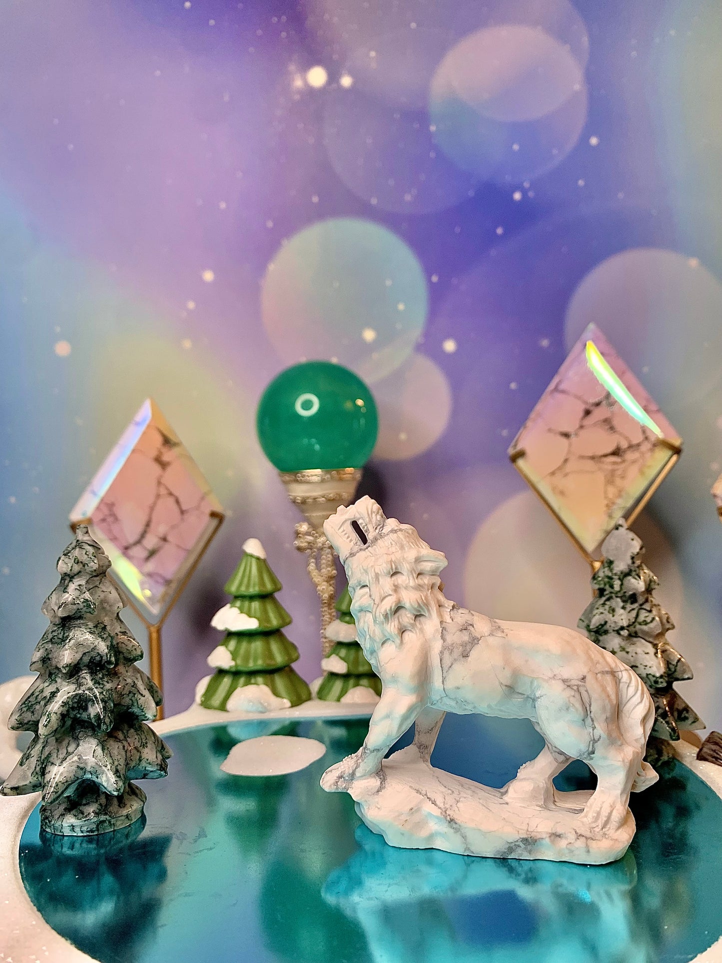 Howlite Howling Wolf