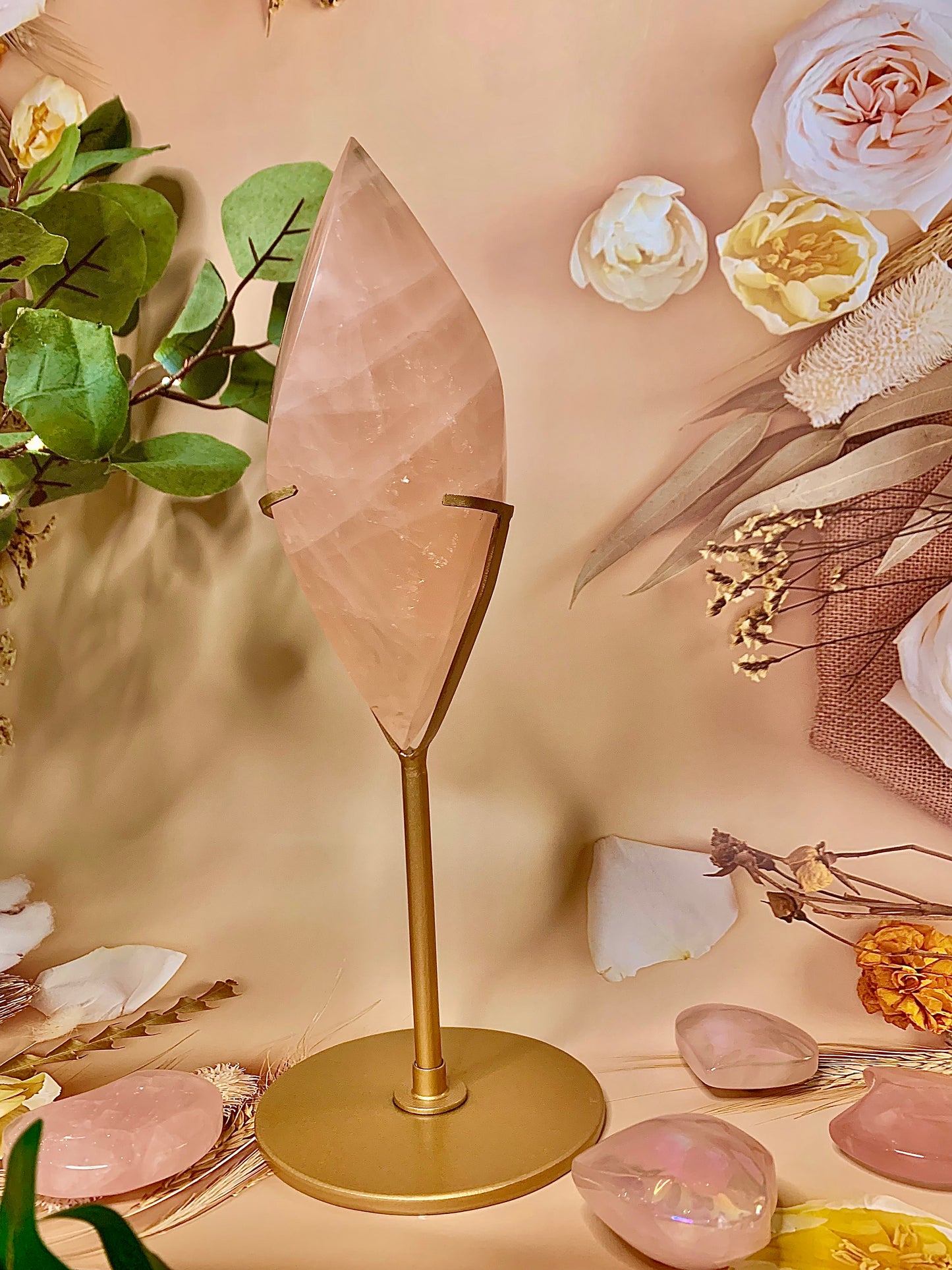 Rose Quartz Double Flame 🔥 in Stand