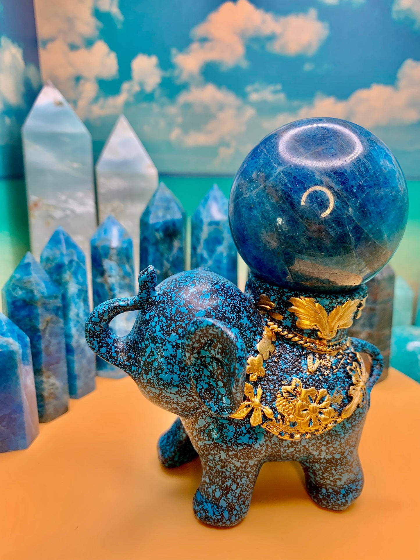 Elephant Decorative Sphere Stand (Blue)