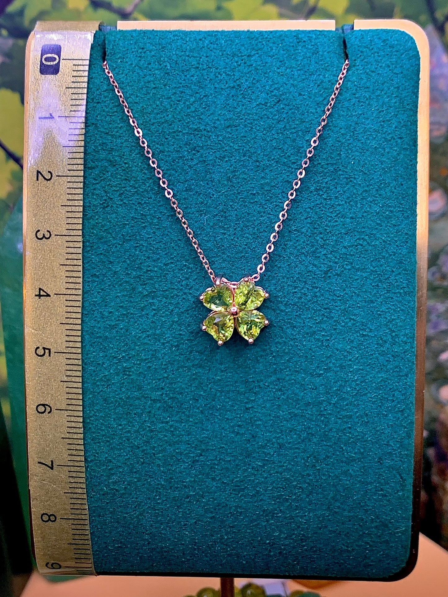 Peridot 4 Leaf Clover 🍀 Pendant with Rose Gold Plating