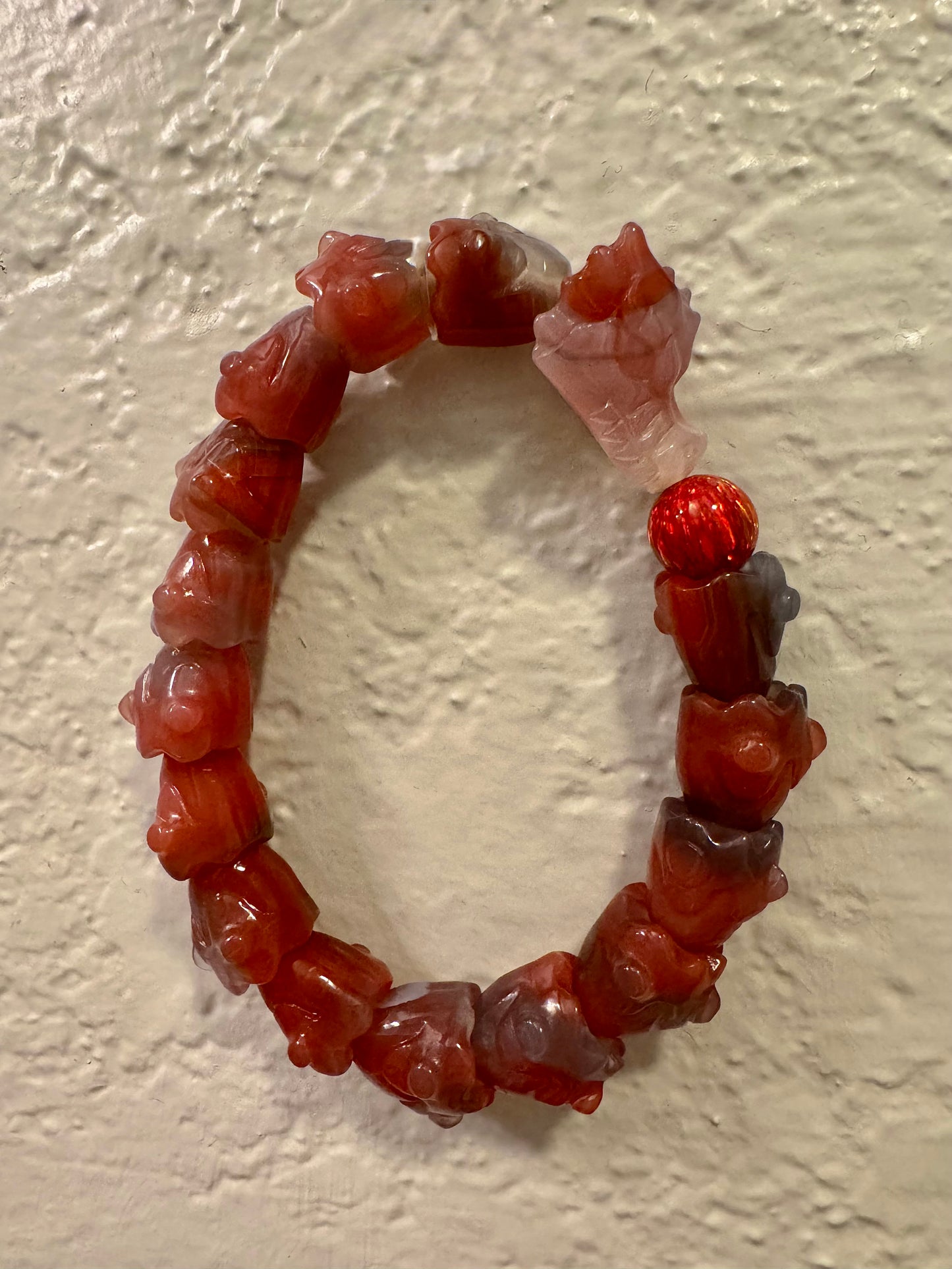 Alashan Agate Dragon Bracelet (10-14mm) CARAXES