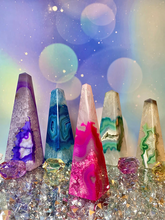 Brazilian Agate Obelisk (Fuchsia)