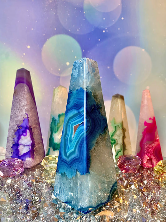 Brazilian Agate Obelisk (Royal Blue)