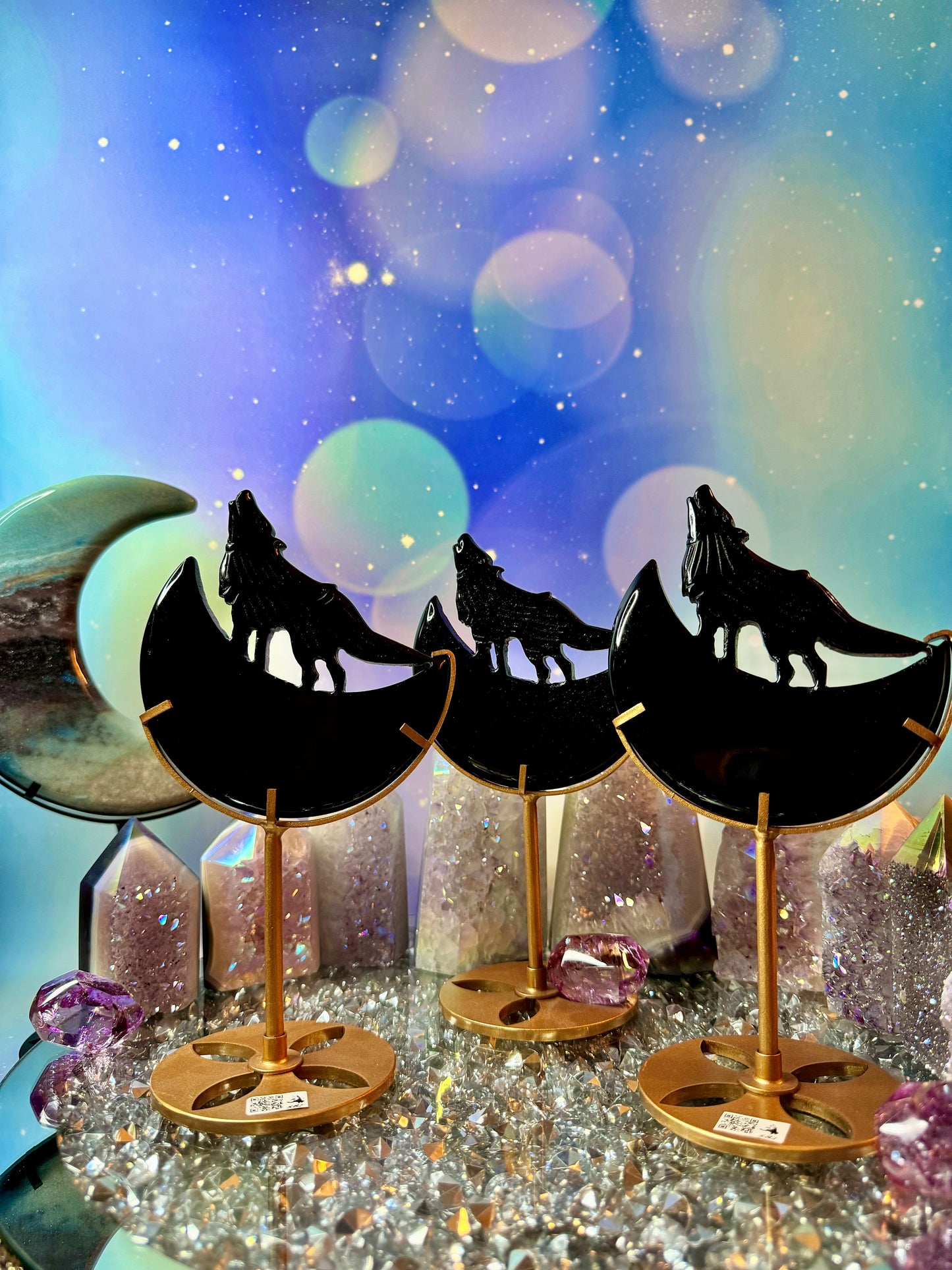 Black Obsidian Wolf Howling on a Crescent 🌙 Moon with Stand